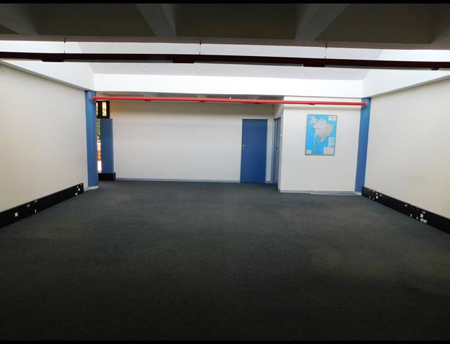 275M² OFFICE TO LET IN FERNDALE